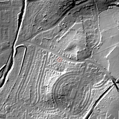 Shaded relief map of the ground around B138PG, computed from Environment Agency LiDAR. The ground here sits at about 130 m above sea level and falls 39 m across the surrounding 800 m. Surface water reaching this point runs off ground lying to the south-east, 21.0 m higher.