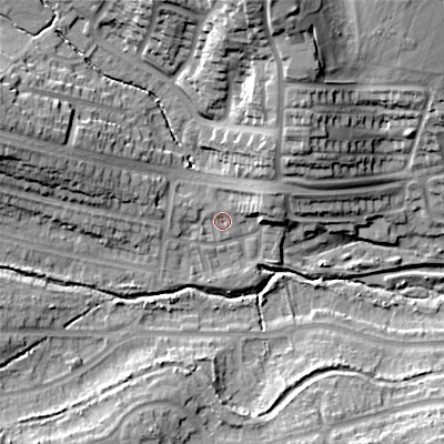Shaded relief map of the ground around B170SE, computed from Environment Agency LiDAR. The ground here sits at about 135 m above sea level and falls 29 m across the surrounding 800 m. Surface water reaching this point runs off ground lying to the north-north-east, 25.0 m higher.