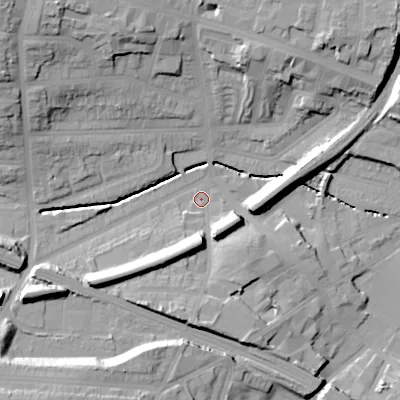 Shaded relief map of the ground around B184QP, computed from Environment Agency LiDAR. The ground here sits at about 122 m above sea level and falls 30 m across the surrounding 800 m. Surface water reaching this point runs off ground lying to the south-west, 18.6 m higher.