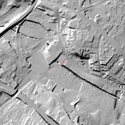 Shaded relief map of the ground around B185JR, computed from Environment Agency LiDAR. The ground here sits at about 121 m above sea level and falls 29 m across the surrounding 800 m. Surface water reaching this point runs off ground lying to the north-north-west, 10.7 m higher.