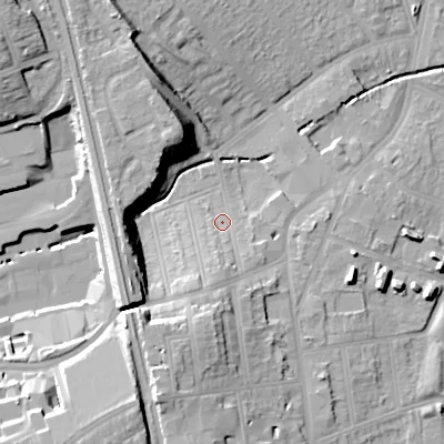 Shaded relief map of the ground around B302LB, computed from Environment Agency LiDAR. The ground here sits at about 126 m above sea level and falls 25 m across the surrounding 800 m. Surface water reaching this point runs off ground lying to the south, 7.1 m higher.