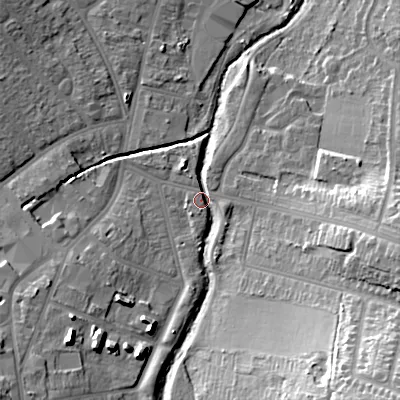 Shaded relief map of the ground around B302RE, computed from Environment Agency LiDAR. The ground here sits at about 123 m above sea level and falls 31 m across the surrounding 800 m. Surface water reaching this point runs off ground lying to the south-east, 28.8 m higher.