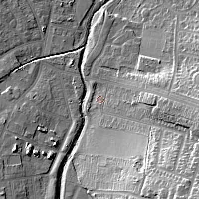 Shaded relief map of the ground around B302RG, computed from Environment Agency LiDAR. The ground here sits at about 124 m above sea level and falls 37 m across the surrounding 800 m. Surface water reaching this point runs off ground lying to the south-east, 31.1 m higher.