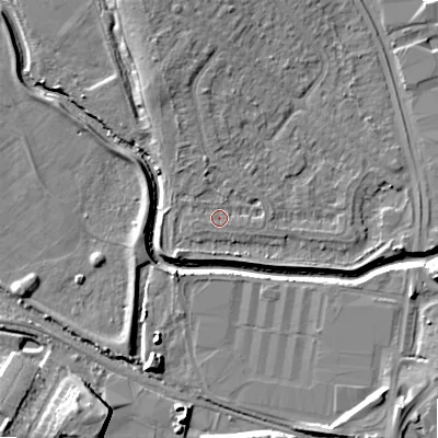 Shaded relief map of the ground around B421RH, computed from Environment Agency LiDAR. The ground here sits at about 98 m above sea level and falls 17 m across the surrounding 800 m. Surface water reaching this point runs off ground lying to the west, 1.2 m higher.
