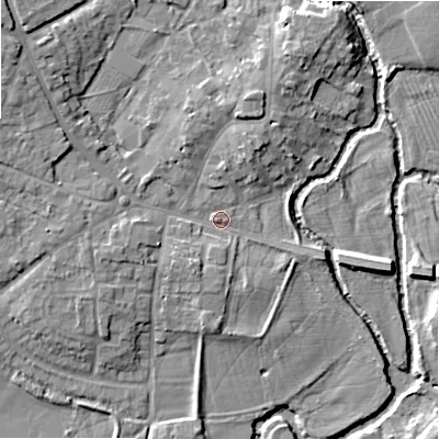 Shaded relief map of the ground around B495AT, computed from Environment Agency LiDAR. The ground here sits at about 40 m above sea level and falls 10 m across the surrounding 800 m. Surface water reaching this point runs off ground lying to the north-north-east, 4.8 m higher.
