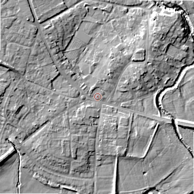 Shaded relief map of the ground around B495DP, computed from Environment Agency LiDAR. The ground here sits at about 40 m above sea level and falls 13 m across the surrounding 800 m. Surface water reaching this point runs off ground lying to the south-west, 3.1 m higher.