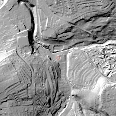 Shaded relief map of the ground around B633UX, computed from Environment Agency LiDAR. The ground here sits at about 91 m above sea level and falls 60 m across the surrounding 800 m. Surface water reaching this point runs off ground lying to the south-south-east, 2.6 m higher.