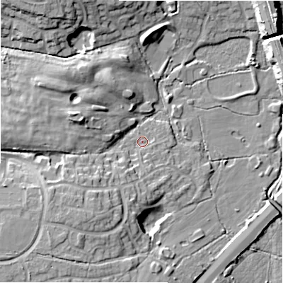 Shaded relief map of the ground around B904YD, computed from Environment Agency LiDAR. The ground here sits at about 121 m above sea level and falls 18 m across the surrounding 800 m. Surface water reaching this point runs off ground lying to the south-west, 12.1 m higher.