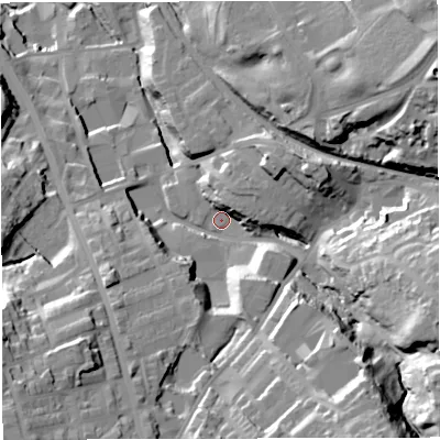 Shaded relief map of the ground around BB32ES, computed from Environment Agency LiDAR. The ground here sits at about 182 m above sea level and falls 50 m across the surrounding 800 m. Surface water reaching this point runs off ground lying to the south-east, 34.1 m higher.