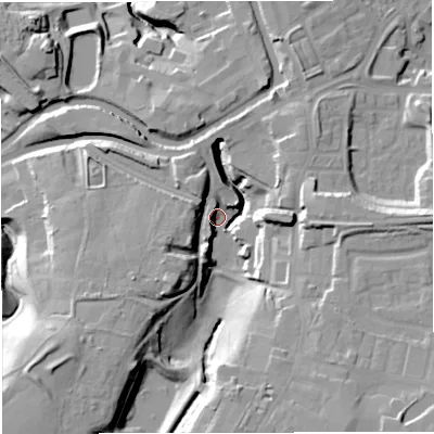 Shaded relief map of the ground around BB50ED, computed from Environment Agency LiDAR. The ground here sits at about 124 m above sea level and falls 32 m across the surrounding 800 m. Surface water reaching this point runs off ground lying to the south-west, 25.6 m higher.