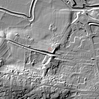 Shaded relief map of the ground around BD207DT, computed from Environment Agency LiDAR. The ground here sits at about 95 m above sea level and falls 26 m across the surrounding 800 m. Surface water reaching this point runs off ground lying to the south-east, 4.4 m higher.