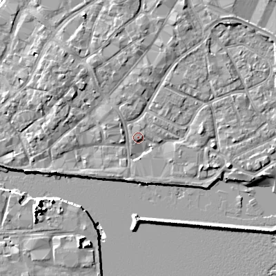 Shaded relief map of the ground around BH151RP, computed from Environment Agency LiDAR. The ground here sits at about 2 m above sea level and falls 10 m across the surrounding 800 m. Surface water reaching this point runs off ground lying to the north-north-east, 2.9 m higher.
