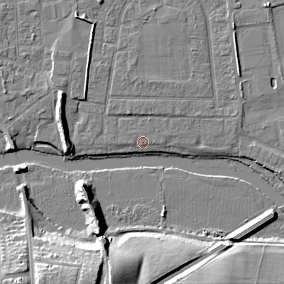 Shaded relief map of the ground around BH212FD, computed from Environment Agency LiDAR. The ground here sits at about 18 m above sea level and falls 17 m across the surrounding 800 m. Surface water reaching this point runs off ground lying to the north-north-east, 0.9 m higher.