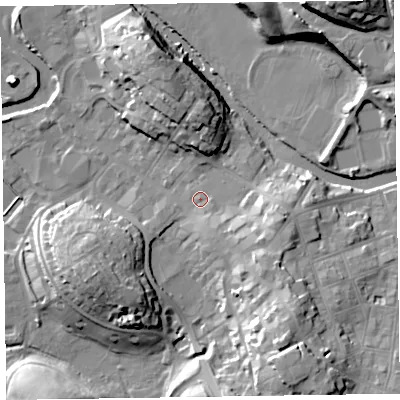 Shaded relief map of the ground around CA125JL, computed from Environment Agency LiDAR. The ground here sits at about 82 m above sea level and falls 25 m across the surrounding 800 m. Surface water reaching this point runs off ground lying to the south-south-east, 2.1 m higher.