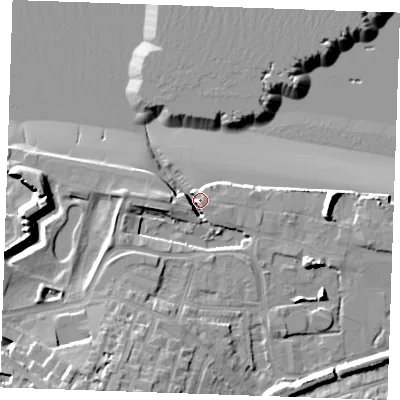 Shaded relief map of the ground around DA122RR, computed from Environment Agency LiDAR. The ground here sits at about 5 m above sea level and falls 19 m across the surrounding 800 m. Surface water reaching this point runs off ground lying to the south-south-west, 16.8 m higher.