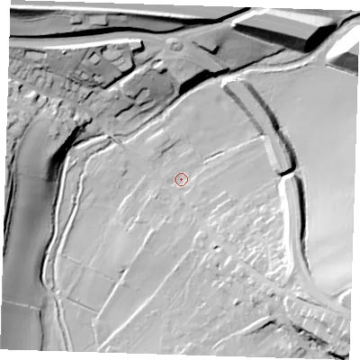 Shaded relief map of the ground around DA40DH, computed from Environment Agency LiDAR. The ground here sits at about 33 m above sea level and falls 40 m across the surrounding 800 m. Surface water reaching this point runs off ground lying to the south-south-east, 3.0 m higher.