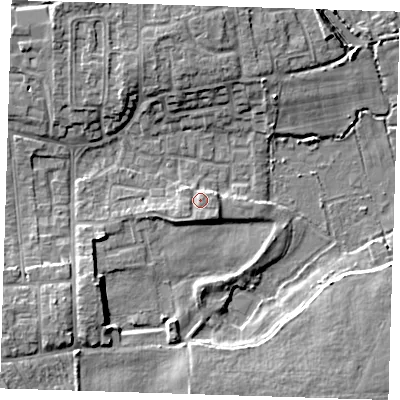 Shaded relief map of the ground around DA82LY, computed from Environment Agency LiDAR. The ground here sits at about 4 m above sea level and falls 7 m across the surrounding 800 m. Surface water reaching this point runs off ground lying to the south-west, 1.9 m higher.