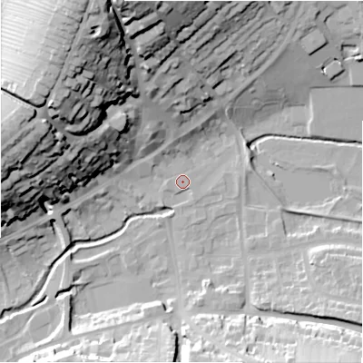 Shaded relief map of the ground around DE61RT, computed from Environment Agency LiDAR. The ground here sits at about 121 m above sea level and falls 47 m across the surrounding 800 m. Surface water reaching this point runs off ground lying to the north-north-west, 38.7 m higher.