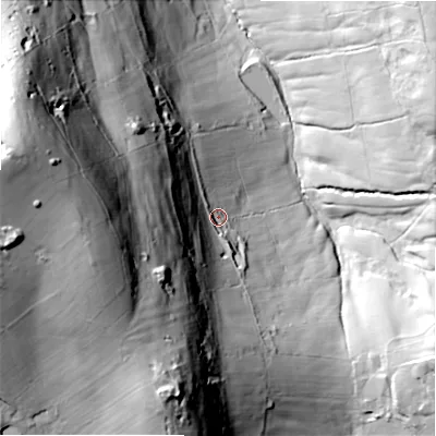 Shaded relief map of the ground around DE62AH, computed from Environment Agency LiDAR. The ground here sits at about 275 m above sea level and falls 140 m across the surrounding 800 m. Surface water reaching this point runs off ground lying to the west-south-west, 79.5 m higher.