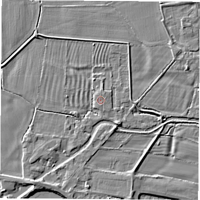 Shaded relief map of the ground around DE722HS, computed from Environment Agency LiDAR. The ground here sits at about 33 m above sea level and falls 5 m across the surrounding 800 m. Surface water reaching this point runs off ground lying to the north, 0.7 m higher.