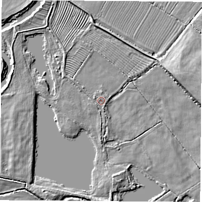 Shaded relief map of the ground around DE723QH, computed from Environment Agency LiDAR. The ground here sits at about 33 m above sea level and falls 5 m across the surrounding 800 m. Surface water reaching this point runs off ground lying to the west-north-west, 0.6 m higher.