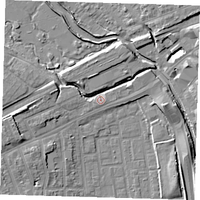 Shaded relief map of the ground around E125LH, computed from Environment Agency LiDAR. The ground here sits at about 5 m above sea level and falls 11 m across the surrounding 800 m. Surface water reaching this point runs off ground lying to the north-west, 5.9 m higher.