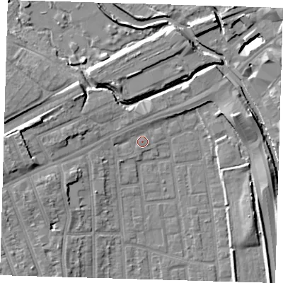Shaded relief map of the ground around E125QZ, computed from Environment Agency LiDAR. The ground here sits at about 5 m above sea level and falls 10 m across the surrounding 800 m. Surface water reaching this point runs off ground lying to the west, 1.7 m higher.