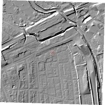 Shaded relief map of the ground around E125RW, computed from Environment Agency LiDAR. The ground here sits at about 5 m above sea level and falls 11 m across the surrounding 800 m. Surface water reaching this point runs off ground lying to the west, 7.9 m higher.