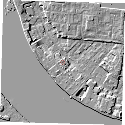 Shaded relief map of the ground around E143RL, computed from Environment Agency LiDAR. The ground here sits at about 4 m above sea level and falls 7 m across the surrounding 800 m. Surface water reaching this point runs off ground lying to the south-south-west, 3.0 m higher.