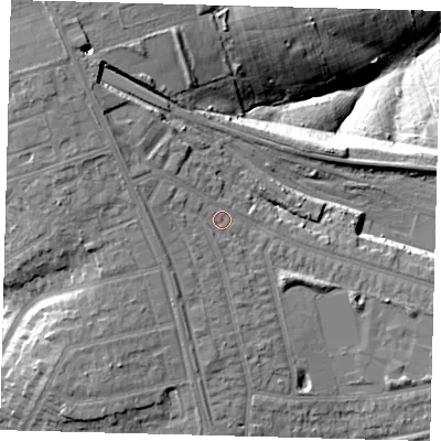 Shaded relief map of the ground around EN40AR, computed from Environment Agency LiDAR. The ground here sits at about 93 m above sea level and falls 33 m across the surrounding 800 m. Surface water reaching this point runs off ground lying to the west-north-west, 3.5 m higher.