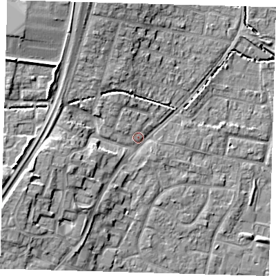 Shaded relief map of the ground around EN80DE, computed from Environment Agency LiDAR. The ground here sits at about 25 m above sea level and falls 10 m across the surrounding 800 m. Surface water reaching this point runs off ground lying to the west, 7.7 m higher.