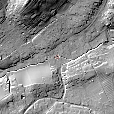 Shaded relief map of the ground around GL556DS, computed from Environment Agency LiDAR. The ground here sits at about 140 m above sea level and falls 42 m across the surrounding 800 m. Surface water reaching this point runs off ground lying to the north-north-west, 36.4 m higher.