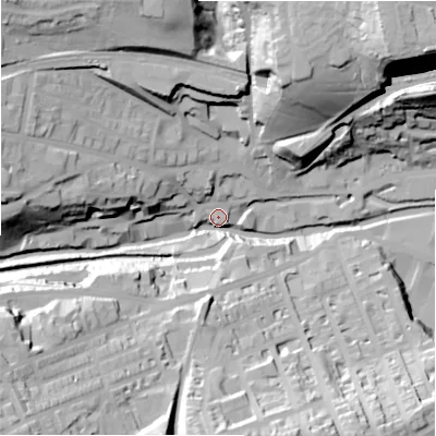Shaded relief map of the ground around HD14RY, computed from Environment Agency LiDAR. The ground here sits at about 80 m above sea level and falls 58 m across the surrounding 800 m. Surface water reaching this point runs off ground lying to the west-north-west, 32.0 m higher.