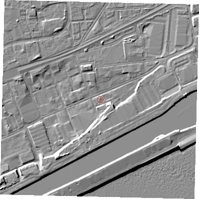 Shaded relief map of the ground around HU32DR, computed from Environment Agency LiDAR. The ground here sits at about 3 m above sea level and falls 9 m across the surrounding 800 m. Surface water reaching this point runs off ground lying to the east, 4.0 m higher.