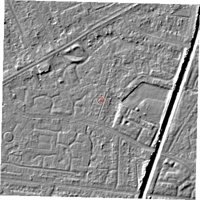 Shaded relief map of the ground around HU93LE, computed from Environment Agency LiDAR. The ground here sits at about 2 m above sea level and falls 6 m across the surrounding 800 m. The ground contributing surface water to this point lies to the south-south-west.