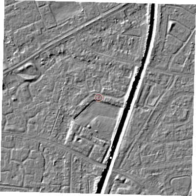 Shaded relief map of the ground around HU94TH, computed from Environment Agency LiDAR. The ground here sits at about 2 m above sea level and falls 6 m across the surrounding 800 m. Surface water reaching this point runs off ground lying to the south-east, 2.1 m higher.