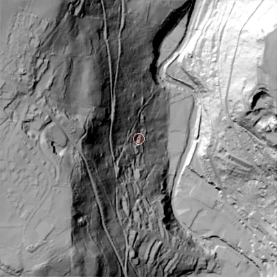 Shaded relief map of the ground around HX77DZ, computed from Environment Agency LiDAR. The ground here sits at about 139 m above sea level and falls 174 m across the surrounding 800 m. Surface water reaching this point runs off ground lying to the west-north-west, 134.0 m higher.