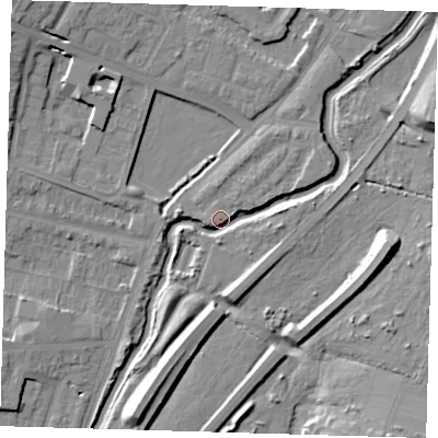 Shaded relief map of the ground around IG88PT, computed from Environment Agency LiDAR. The ground here sits at about 13 m above sea level and falls 11 m across the surrounding 800 m. Surface water reaching this point runs off ground lying to the east, 5.0 m higher.