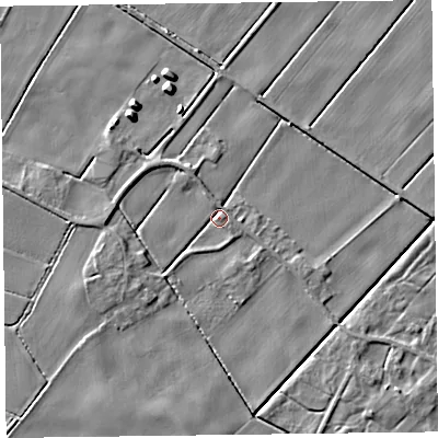Shaded relief map of the ground around L375AG, computed from Environment Agency LiDAR. The ground here sits at about 4 m above sea level and falls 6 m across the surrounding 800 m. Surface water reaching this point runs off ground lying to the north-north-west, 3.0 m higher.