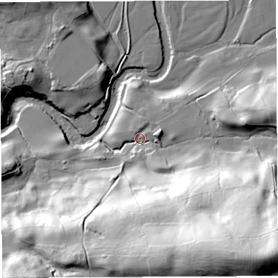Shaded relief map of the ground around LA105SP, computed from Environment Agency LiDAR. The ground here sits at about 115 m above sea level and falls 95 m across the surrounding 800 m. Surface water reaching this point runs off ground lying to the south-east, 83.2 m higher.