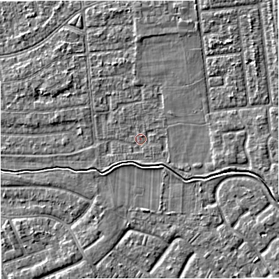 Shaded relief map of the ground around M333LG, computed from Environment Agency LiDAR. The ground here sits at about 28 m above sea level and falls 4 m across the surrounding 800 m. Surface water reaching this point runs off ground lying to the north-east, 2.1 m higher.