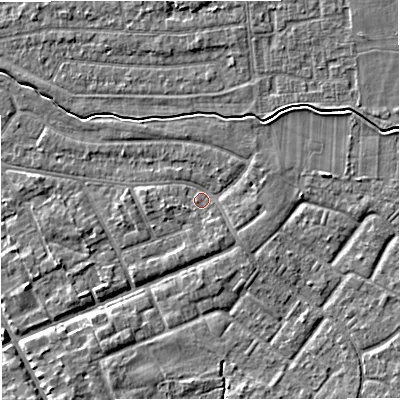 Shaded relief map of the ground around M333PS, computed from Environment Agency LiDAR. The ground here sits at about 27 m above sea level and falls 4 m across the surrounding 800 m. Surface water reaching this point runs off ground lying to the south-south-east, 1.9 m higher.