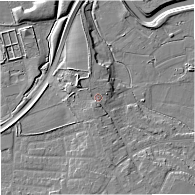 Shaded relief map of the ground around M335QQ, computed from Environment Agency LiDAR. The ground here sits at about 22 m above sea level and falls 10 m across the surrounding 800 m. Surface water reaching this point runs off ground lying to the south-south-west, 1.9 m higher.
