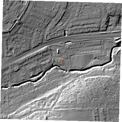 Shaded relief map of the ground around N136BQ, computed from Environment Agency LiDAR. The ground here sits at about 22 m above sea level and falls 17 m across the surrounding 800 m. Surface water reaching this point runs off ground lying to the north-west, 3.1 m higher.