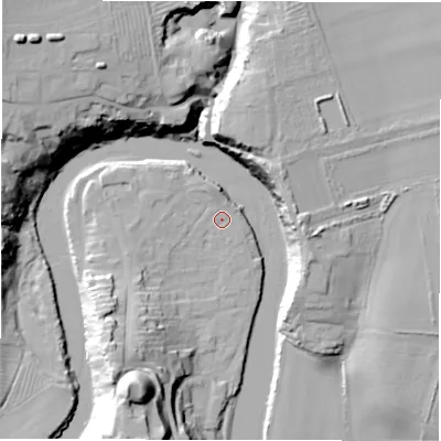 Shaded relief map of the ground around NE650SL, computed from Environment Agency LiDAR. The ground here sits at about 4 m above sea level and falls 29 m across the surrounding 800 m. Surface water reaching this point runs off ground lying to the north-north-west, 2.1 m higher.