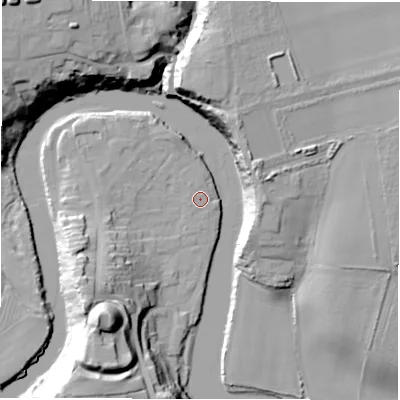 Shaded relief map of the ground around NE650SR, computed from Environment Agency LiDAR. The ground here sits at about 4 m above sea level and falls 29 m across the surrounding 800 m. Surface water reaching this point runs off ground lying to the north-north-west, 0.7 m higher.