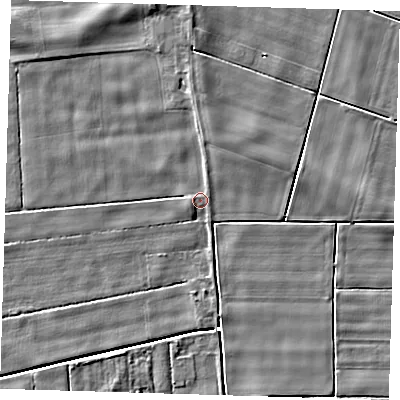 Shaded relief map of the ground around PE134PB, computed from Environment Agency LiDAR. The ground here sits at about 1 m above sea level and falls 4 m across the surrounding 800 m. Surface water reaching this point runs off ground lying to the south, 1.7 m higher.