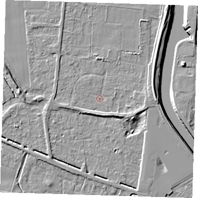 Shaded relief map of the ground around PE135AQ, computed from Environment Agency LiDAR. The ground here sits at about 4 m above sea level and falls 8 m across the surrounding 800 m. Surface water reaching this point runs off ground lying to the south-south-east, 2.6 m higher.