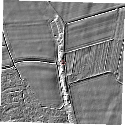 Shaded relief map of the ground around PE135AR, computed from Environment Agency LiDAR. The ground here sits at about 5 m above sea level and falls 5 m across the surrounding 800 m. Surface water reaching this point runs off ground lying to the north, 4.0 m higher.