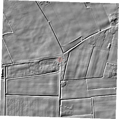 Shaded relief map of the ground around PE135HX, computed from Environment Agency LiDAR. The ground here sits at about 1 m above sea level and falls 5 m across the surrounding 800 m. Surface water reaching this point runs off ground lying to the west, 1.0 m higher.